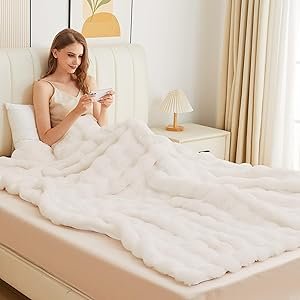 Light Beige Fluffy Blanket King Size Faux Bunny Fur Fuzzy 90x108